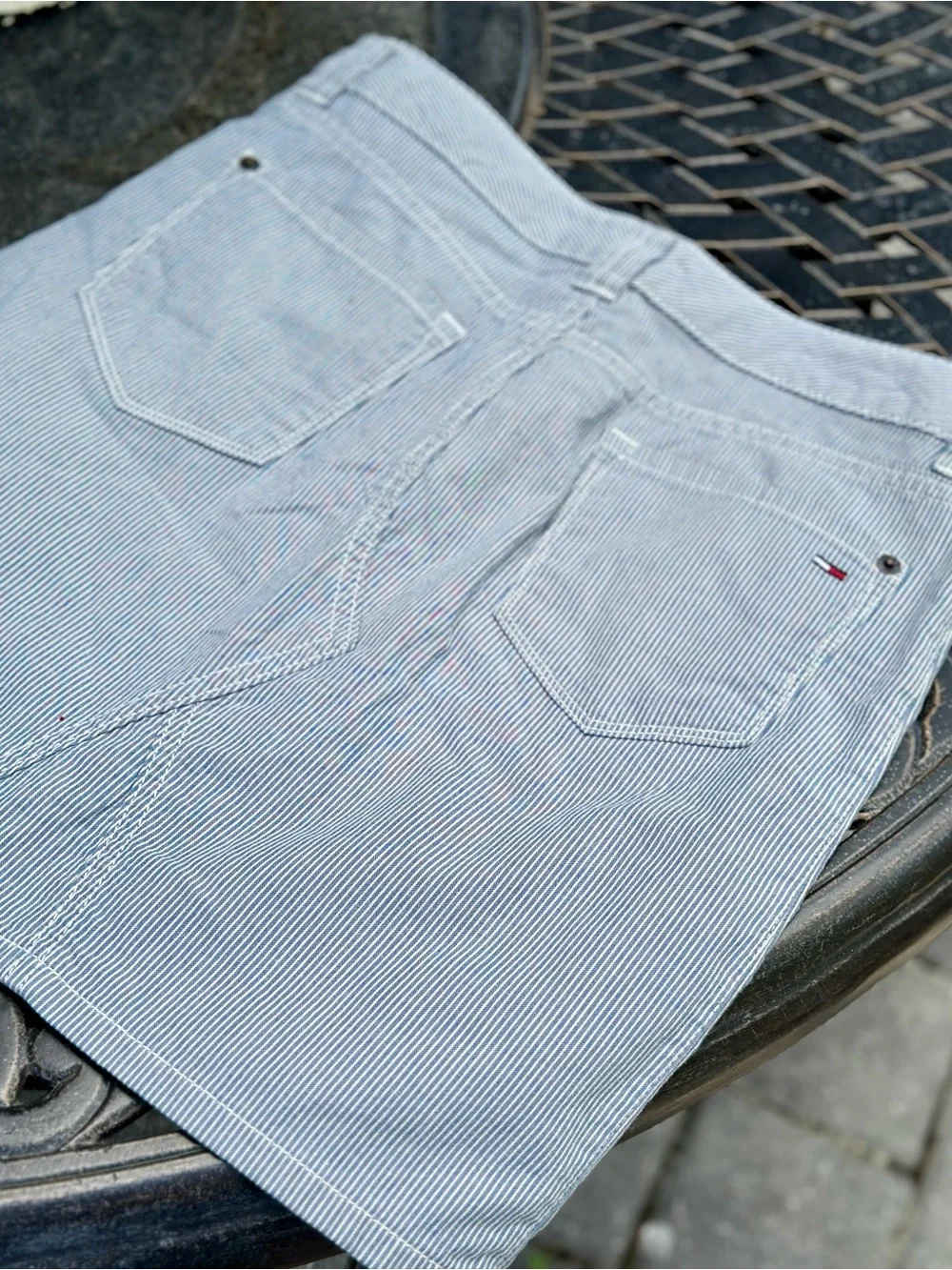 Tommy Hilfiger Denim Mini Skirt Blue White Stripe Size 6 Railroad Stripe